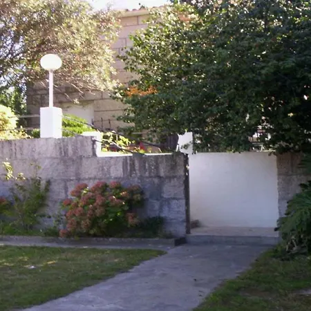 House In The Urban Area Of ​​sanxenxo Country house